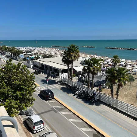 Apartment Fronte Mare Civitanova Marche